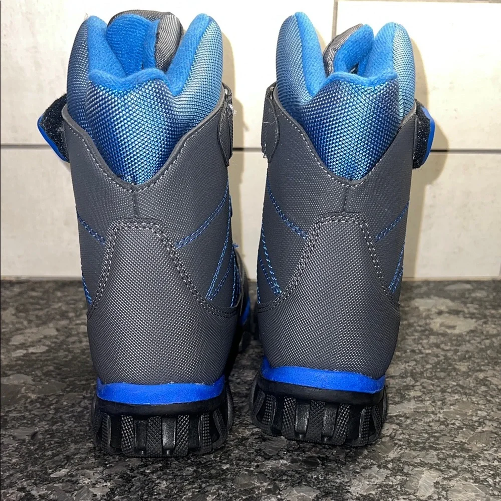Size 12 DSG Kids Gray and Blue Winter Snow Boots.  NWOT